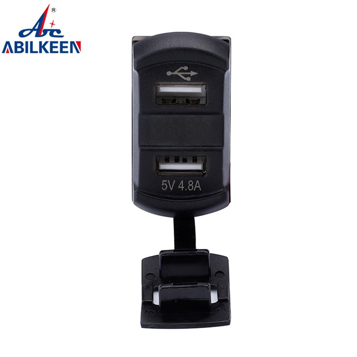 Dual Ports USB Car Charger Socket